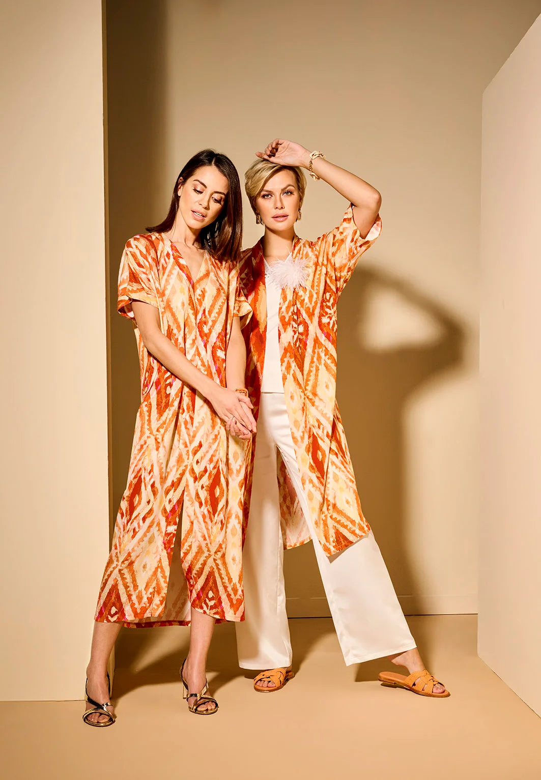 2 outfits in het Kaftan thema